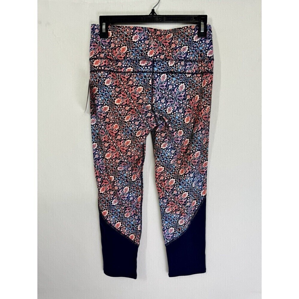 Athleta High Rise Chaturanga Tapestry Leggings Womens Small Paisley Crop NEW - Picture 4 of 10